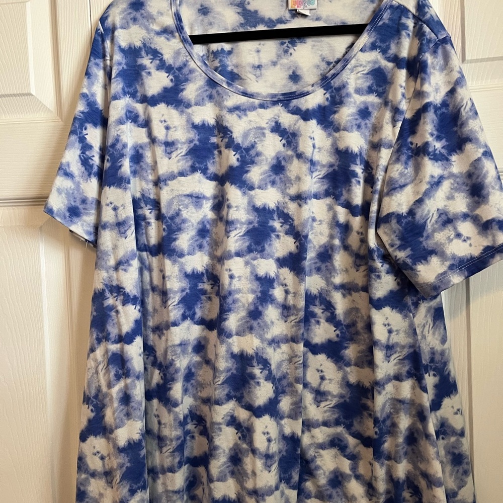 Lularoe Perfect T